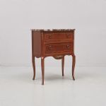 1241 1254 CHEST OF DRAWERS